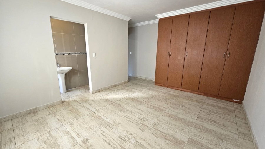 4 Bedroom Property for Sale in Melodie North West
